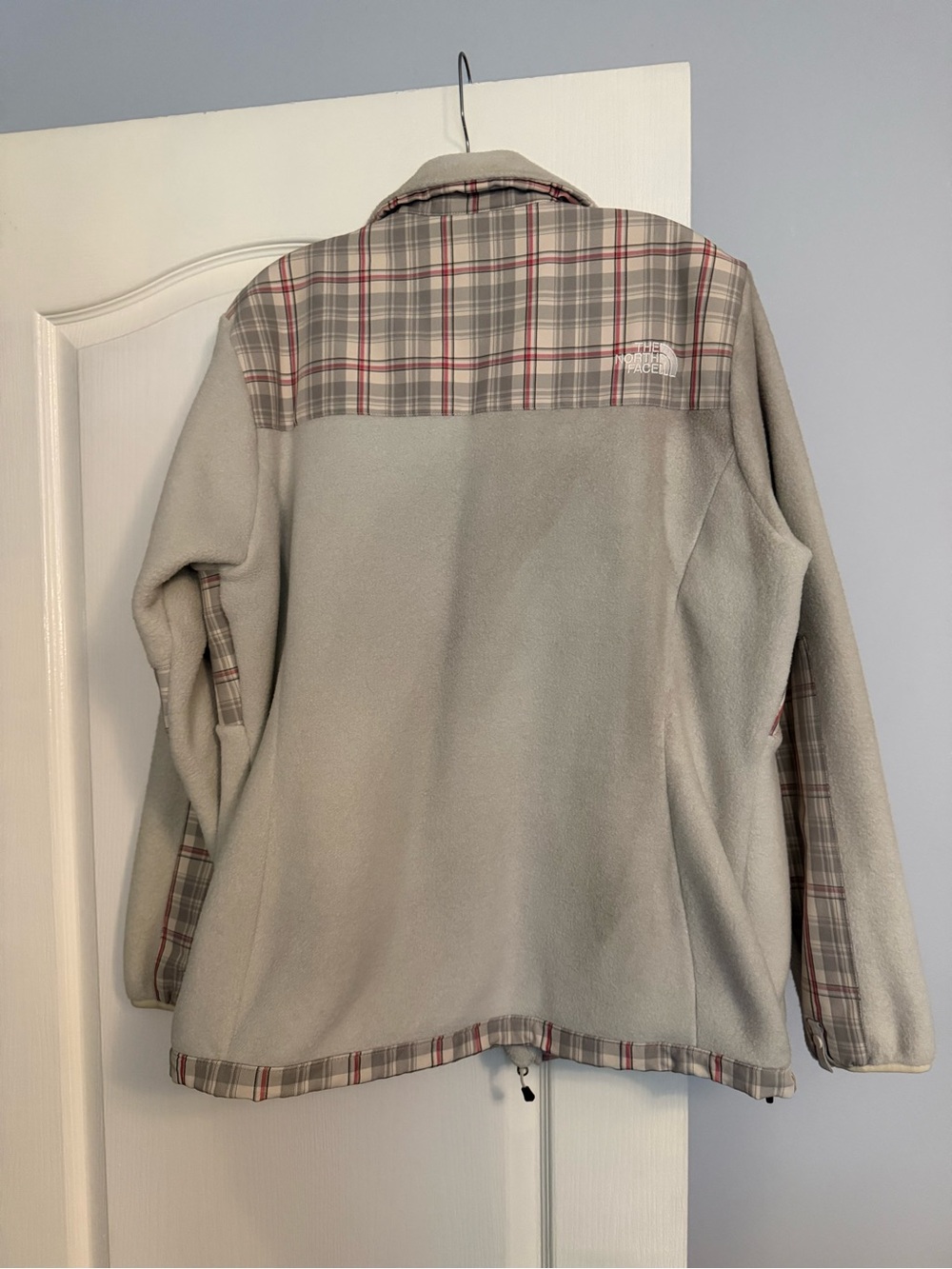 The North Face Beige Cream Plaid Fleece Jacket - Picture 4 of 4